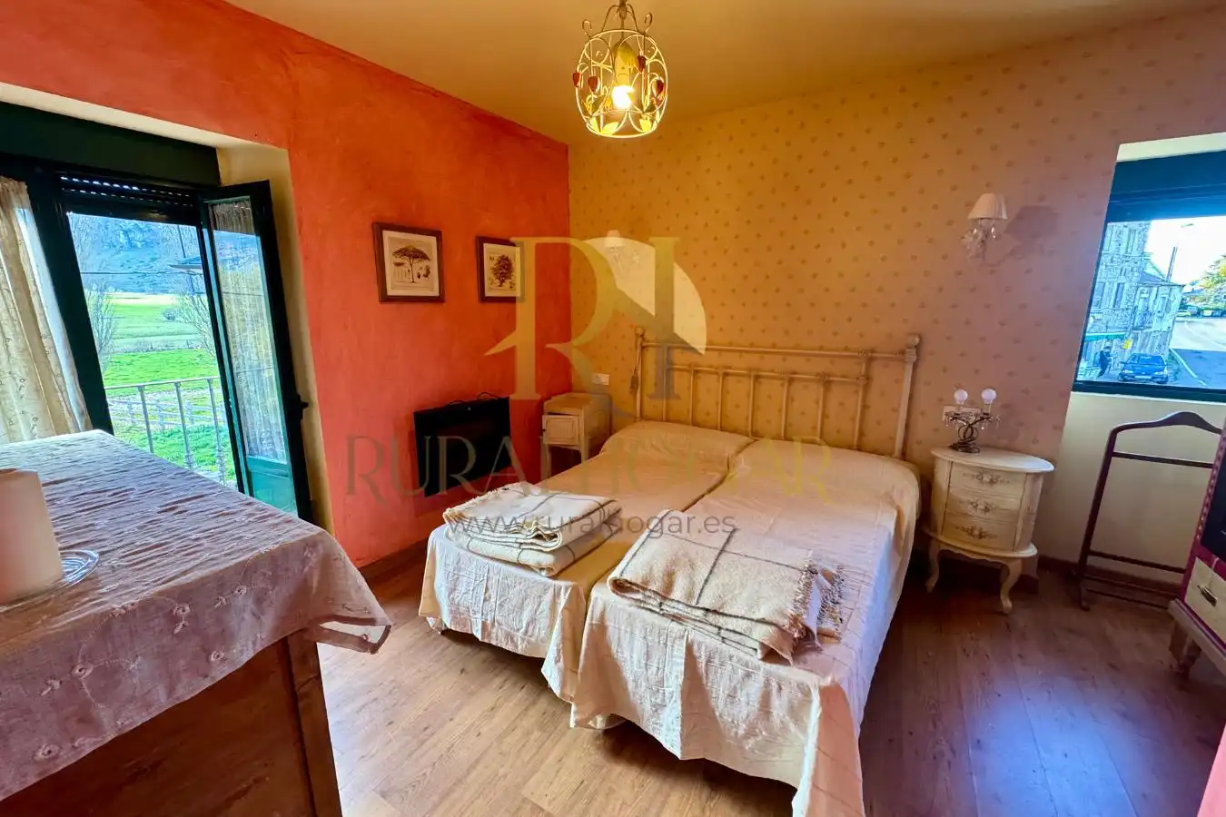 Detached homes for sale in Carretera Bayos, 1, Cabrillanes