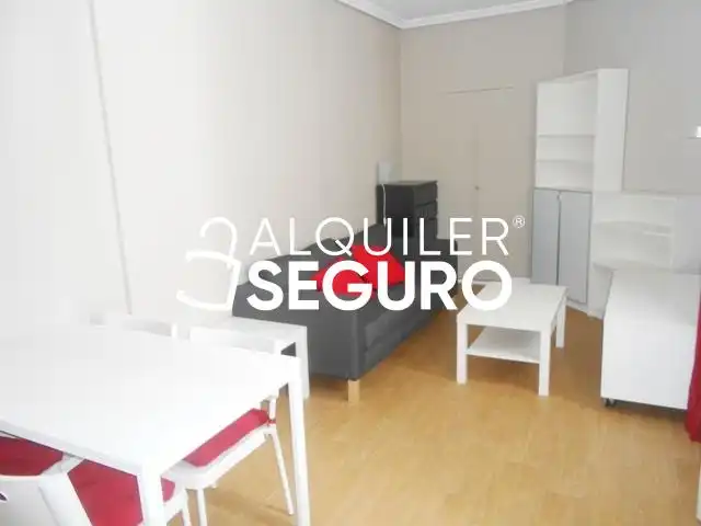 Wohnzimmer von Wohnung zur Miete in Madrid mit Heizung und Möbliert