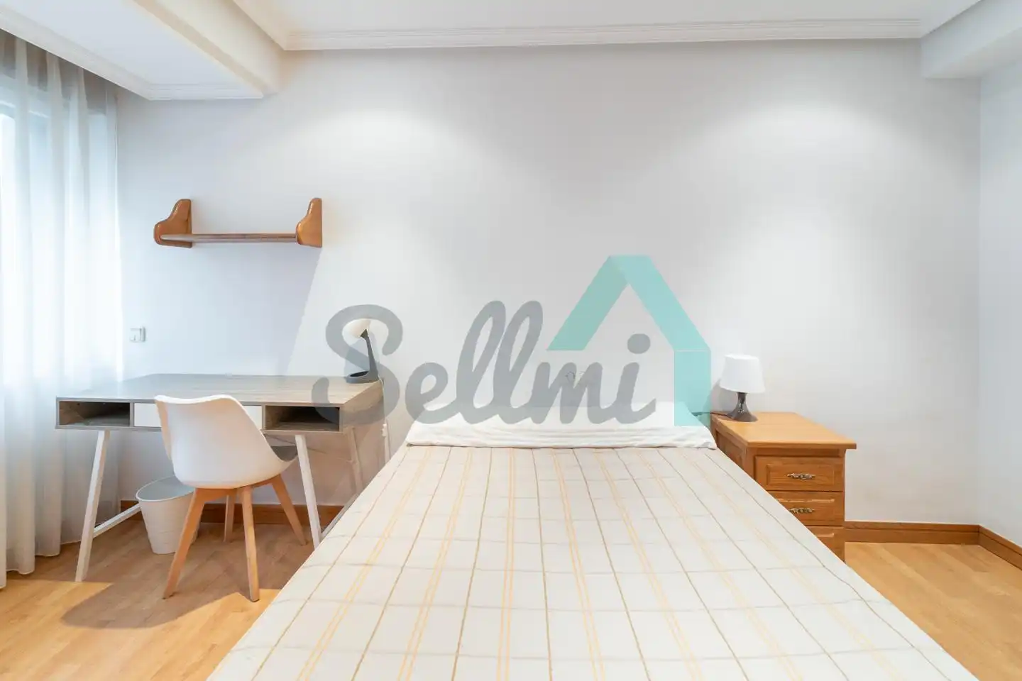Schlafzimmer von Wohnung zur untervermieten in Oviedo  mit Heizung, Möbliert und Internet