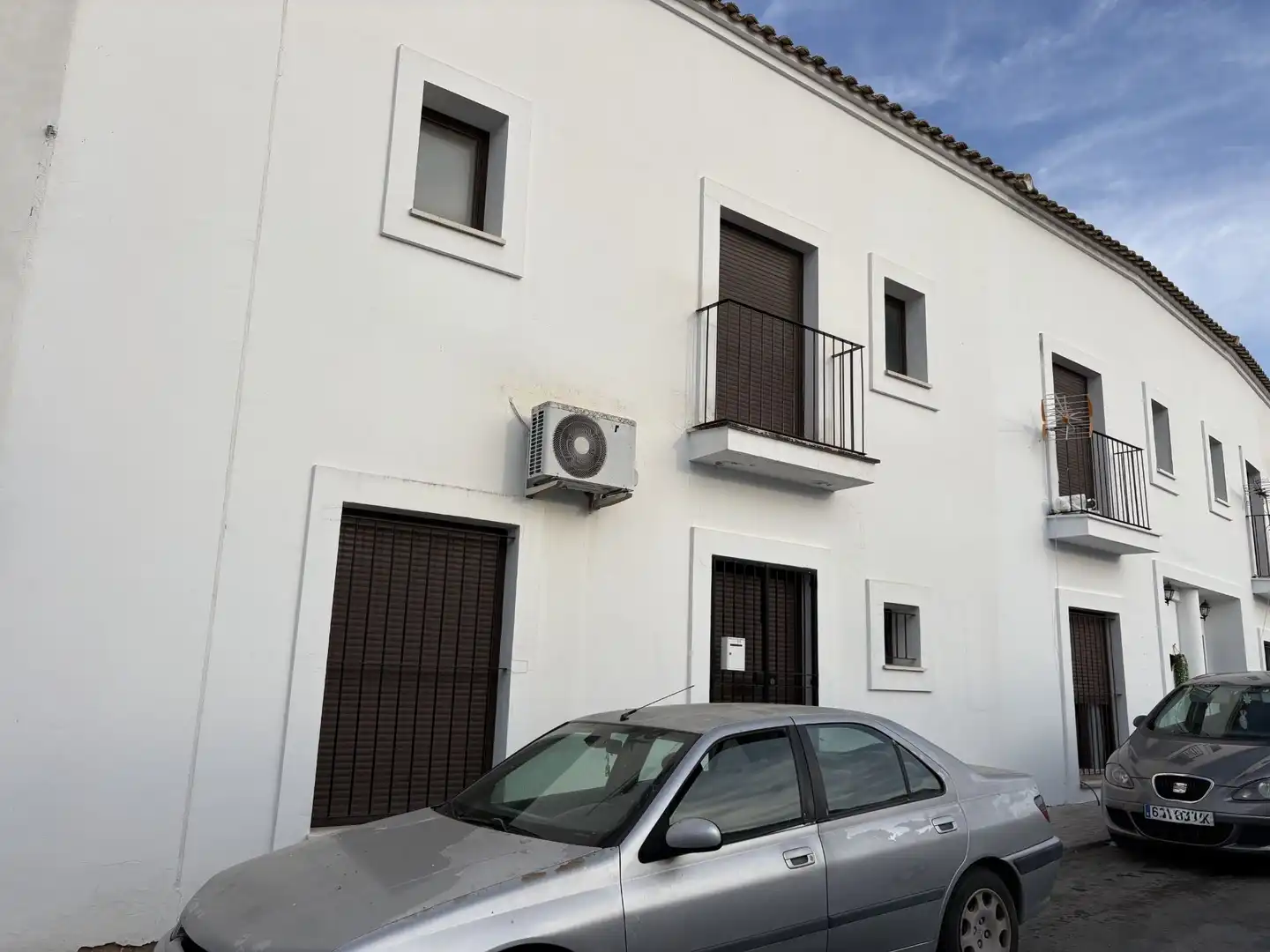 Vista exterior de Casa adosada en venda en Puebla de Guzmán amb Aire condicionat, Calefacció i Traster
