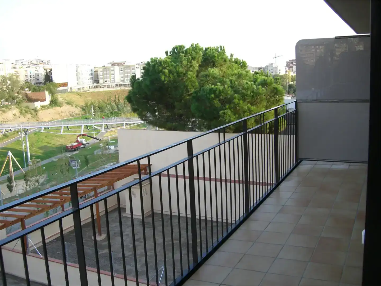 Terrassa de Pis de lloguer en Terrassa amb Parquet, Forn i Balcó