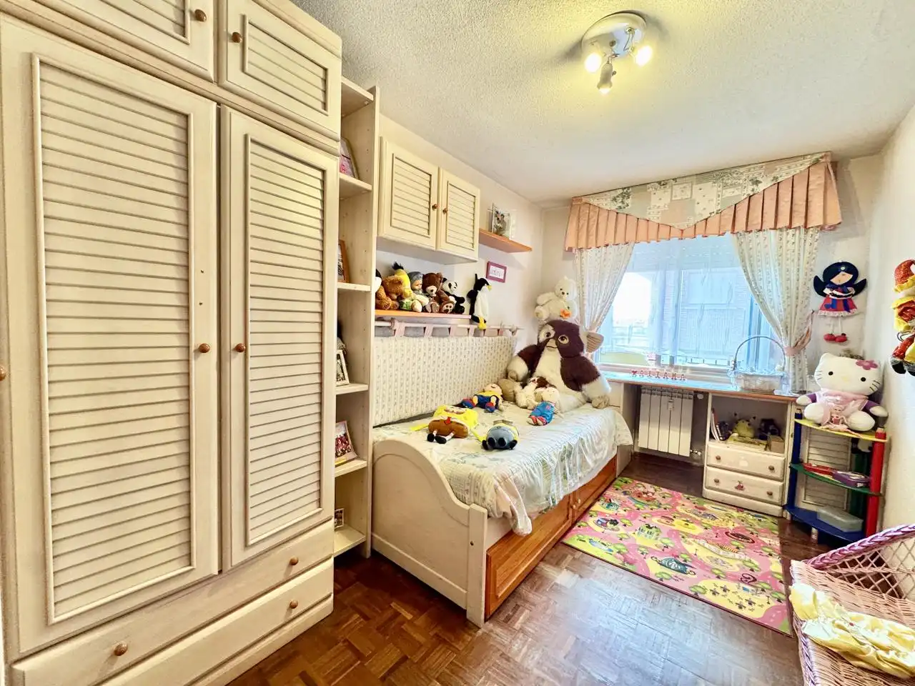 Habitación de Piso en venta en Ávila con Calefacción, Parquet y Terraza