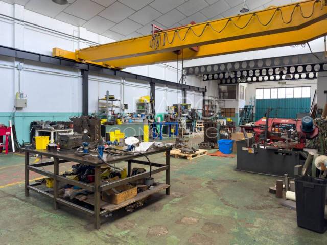 Nave industrial en Venta en Acacias en Parque Cataluña