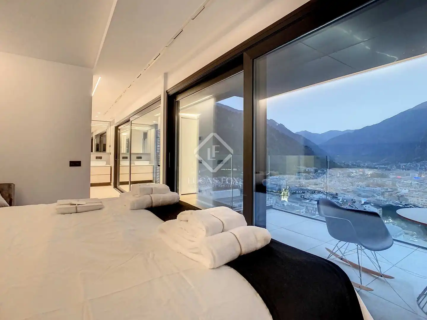 Terrace of Attic for sale in Madrid  with Air Conditioner, Heating and Terrace