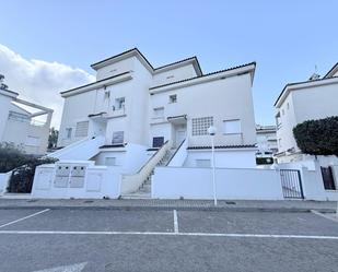 Vista exterior de Casa o xalet en venda en Pilar de la Horadada amb Aire condicionat, Calefacció i Jardí privat