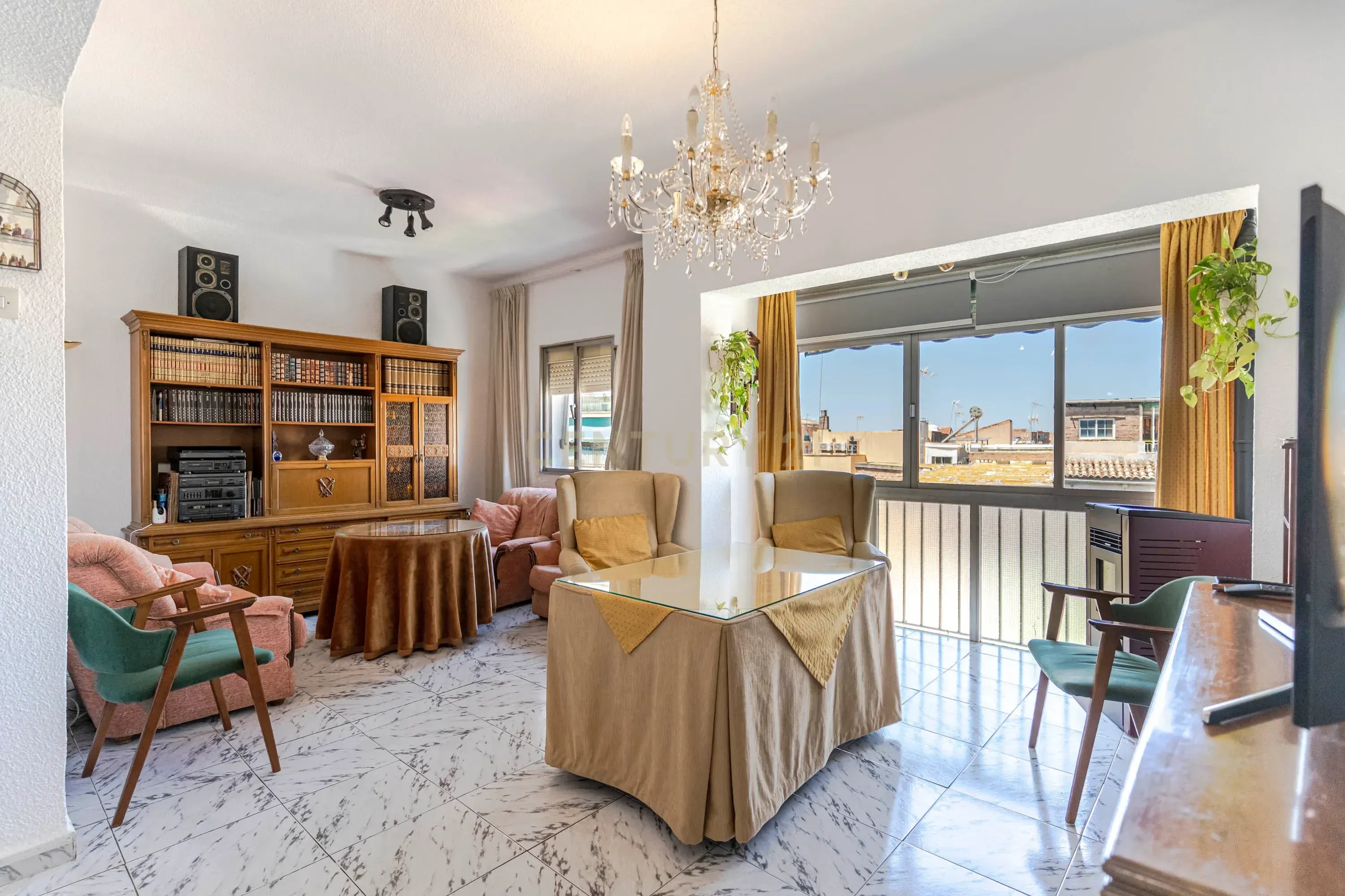 Living room of Flat for sale in  Granada Capital  with Air Conditioner