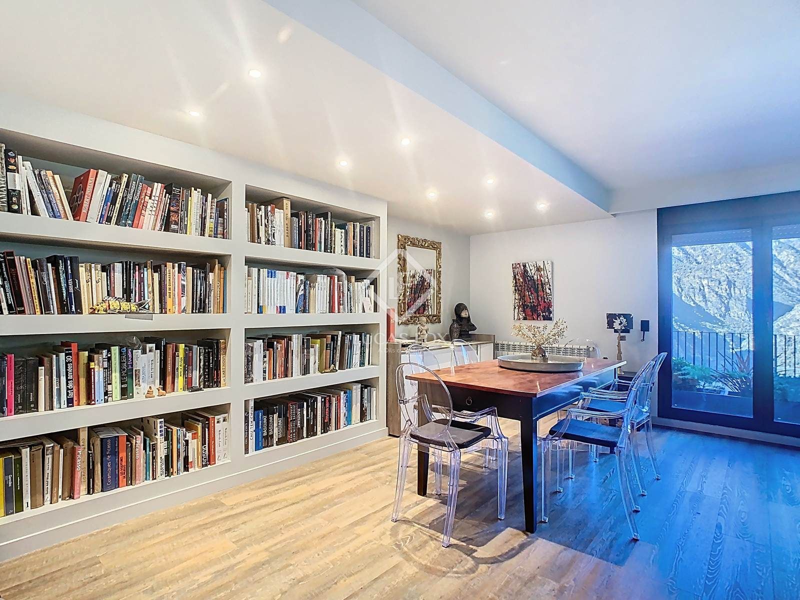 Menjador de Casa o xalet en venda en  Madrid Capital amb Calefacció, Jardí privat i Terrassa