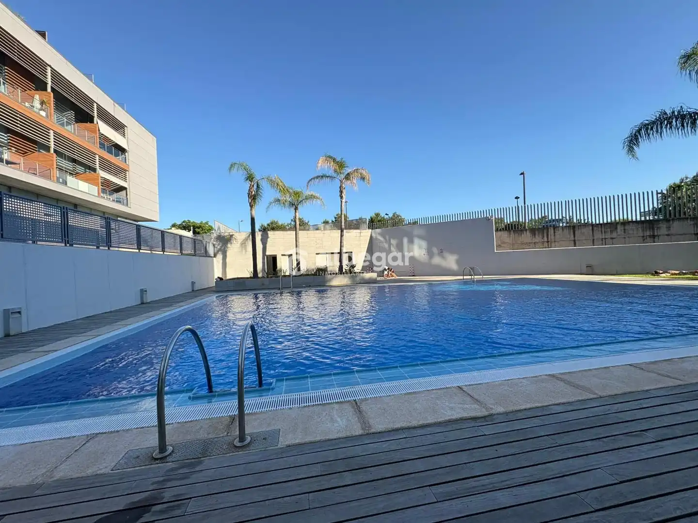 Piscina de Pis en venda en Valencia amb Aire condicionat, Terrassa i Piscina