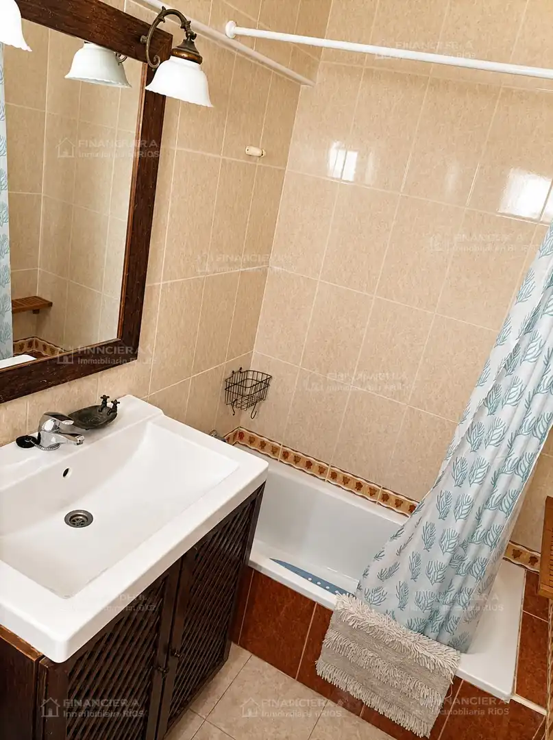 Bathroom of Houses for sale in Alcalá de Guadaira  with Air Conditioner, Terrace and Storage room