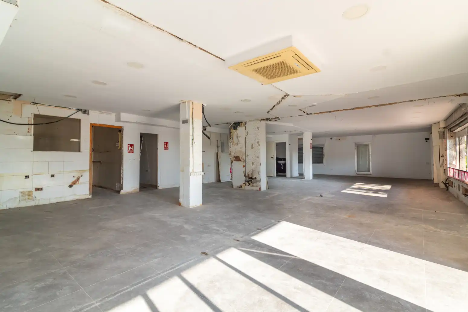 Local en venta en Puerto de Sagunto