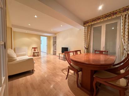 Sala d'estar de Pis en venda en Jaca amb Calefacció, Parquet i Terrassa