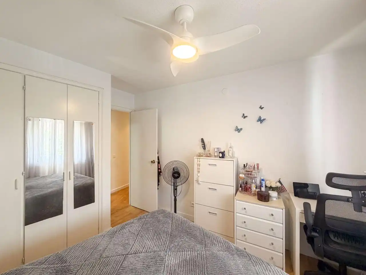 Habitación de Piso en venta en Madrid con Calefacción y Terraza