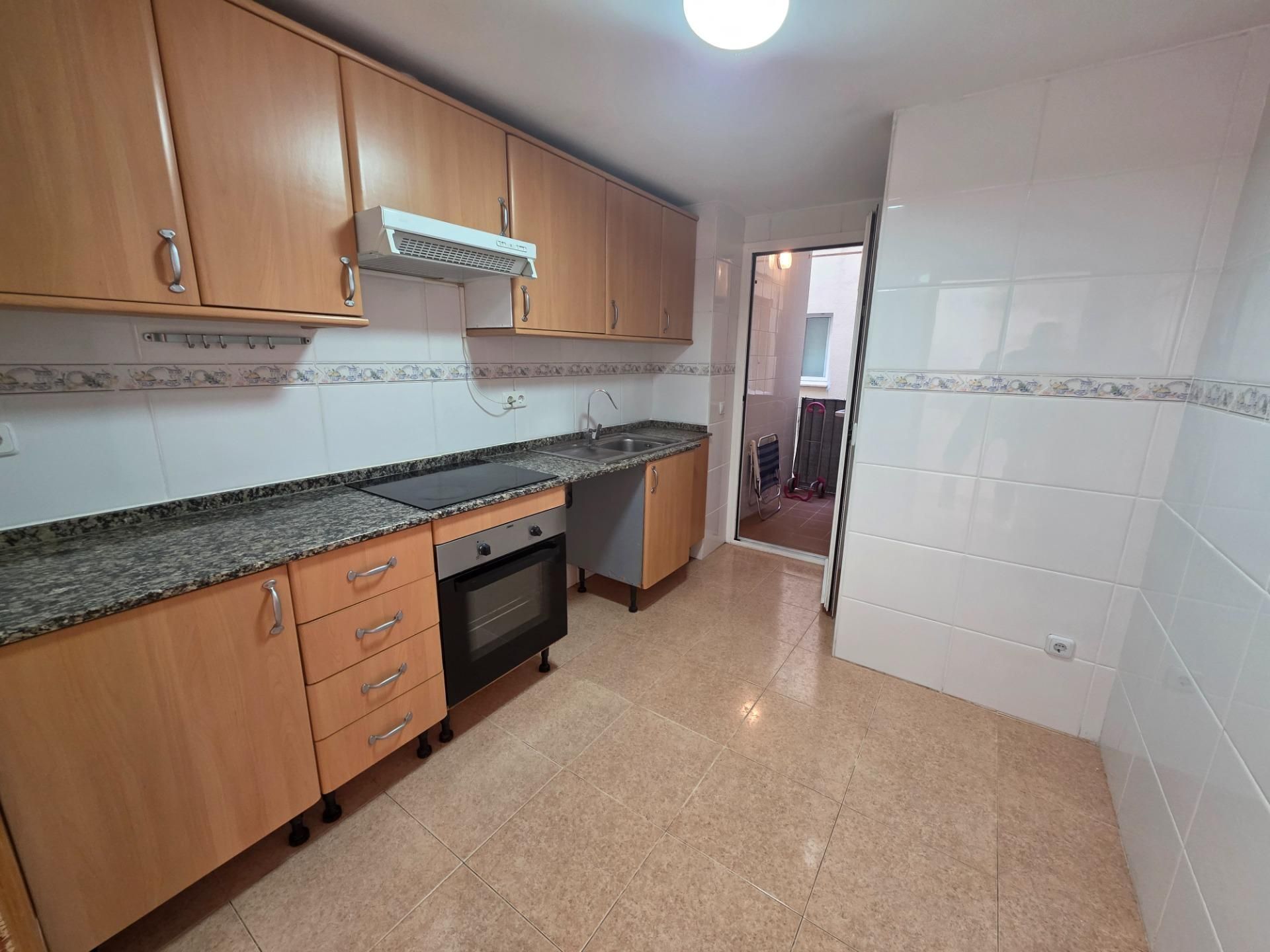 Kitchen of Flat for sale in Torredembarra  with Terrace and Storage room