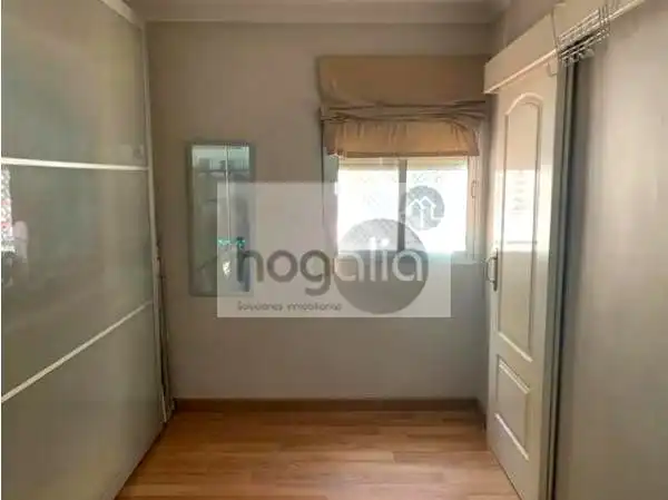 Habitación de Planta baja de alquiler en Sevilla con Aire acondicionado y Amueblado