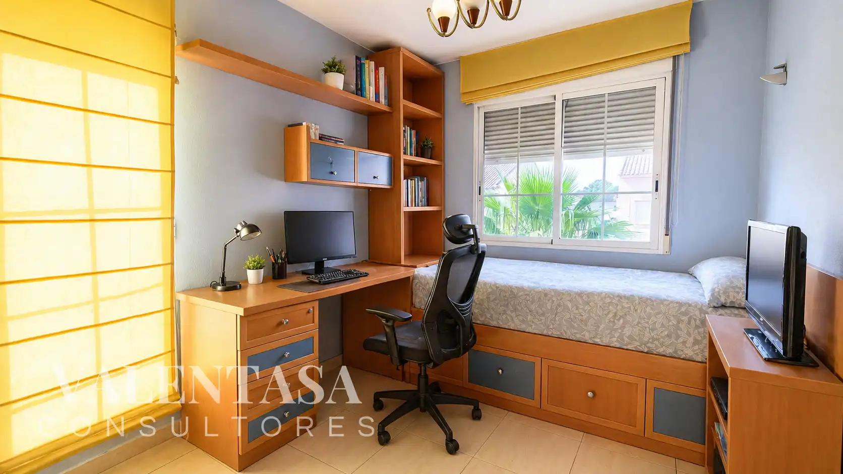 Bedroom of Houses for sale in L'Eliana  with Air Conditioner, Heating and Private garden