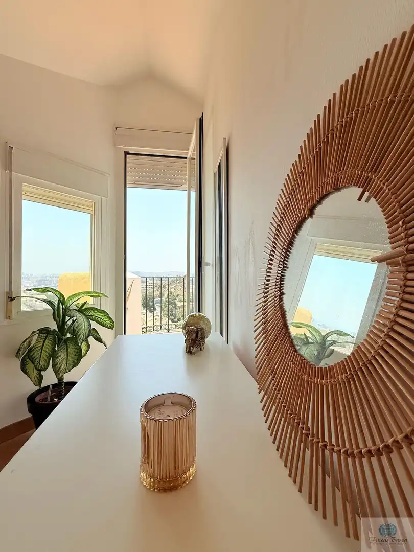 Bedroom of Attic for sale in Fuengirola  with Air Conditioner, Terrace and Community pool