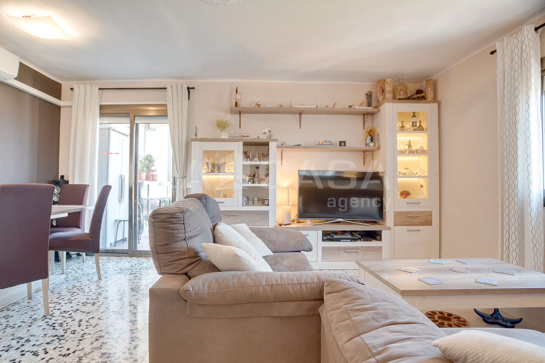 Living room of Flat for sale in Badalona  with Air Conditioner and Balcony