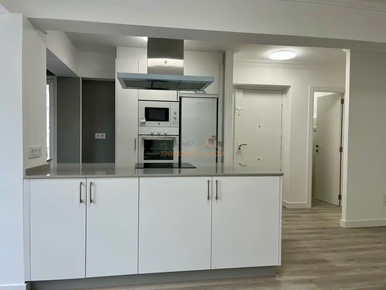 Appartamento con balcone in vendita a Centro, imagen 4