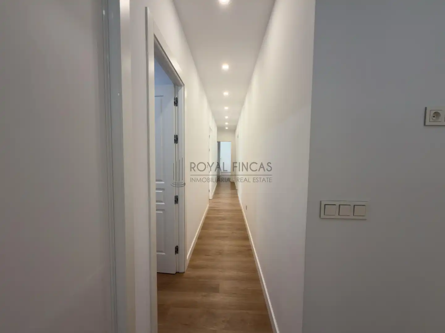 Wohnung mit Pool zum Verkauf in Calle Rodrigo de Triana 4, imagen 7