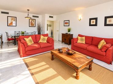 Apartament amb piscina en venda a Urbanización Los Naranjos de Marbella 399