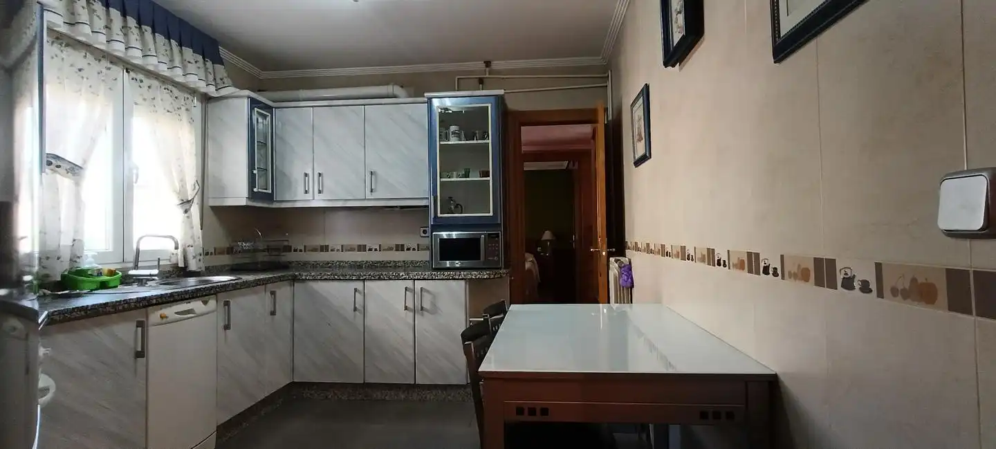 Piso en venta en Calle Miguel Hernández, Armunia