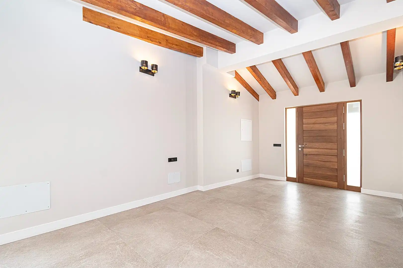 Ground floor for rent in Selva  with Air Conditioner, Heating and Terrace