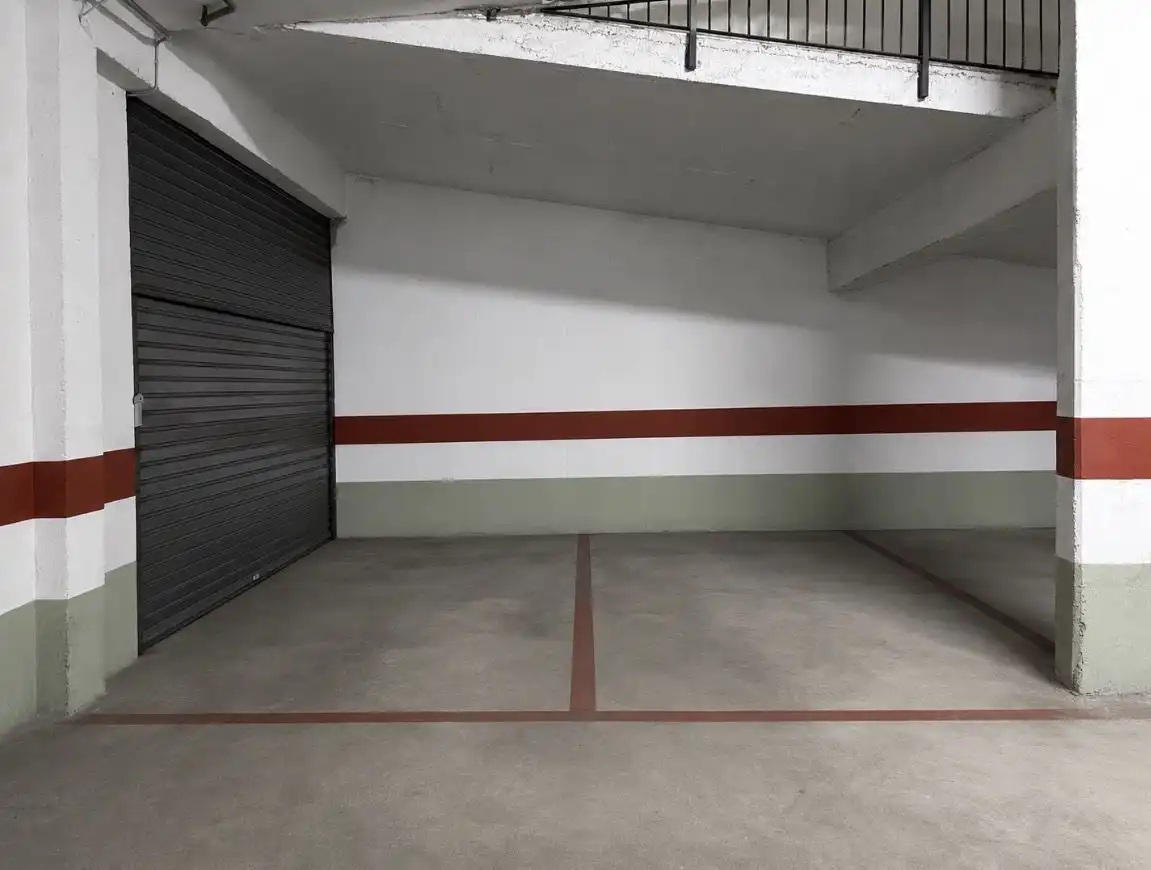 Parkplatz von Garage zum Verkauf in Olesa de Montserrat