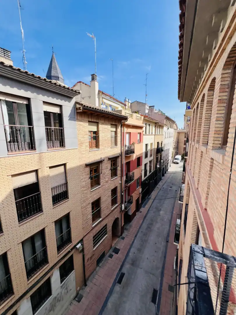 Exterior view of Flat for sale in Zaragoza  with Heating, Oven and Washing machine