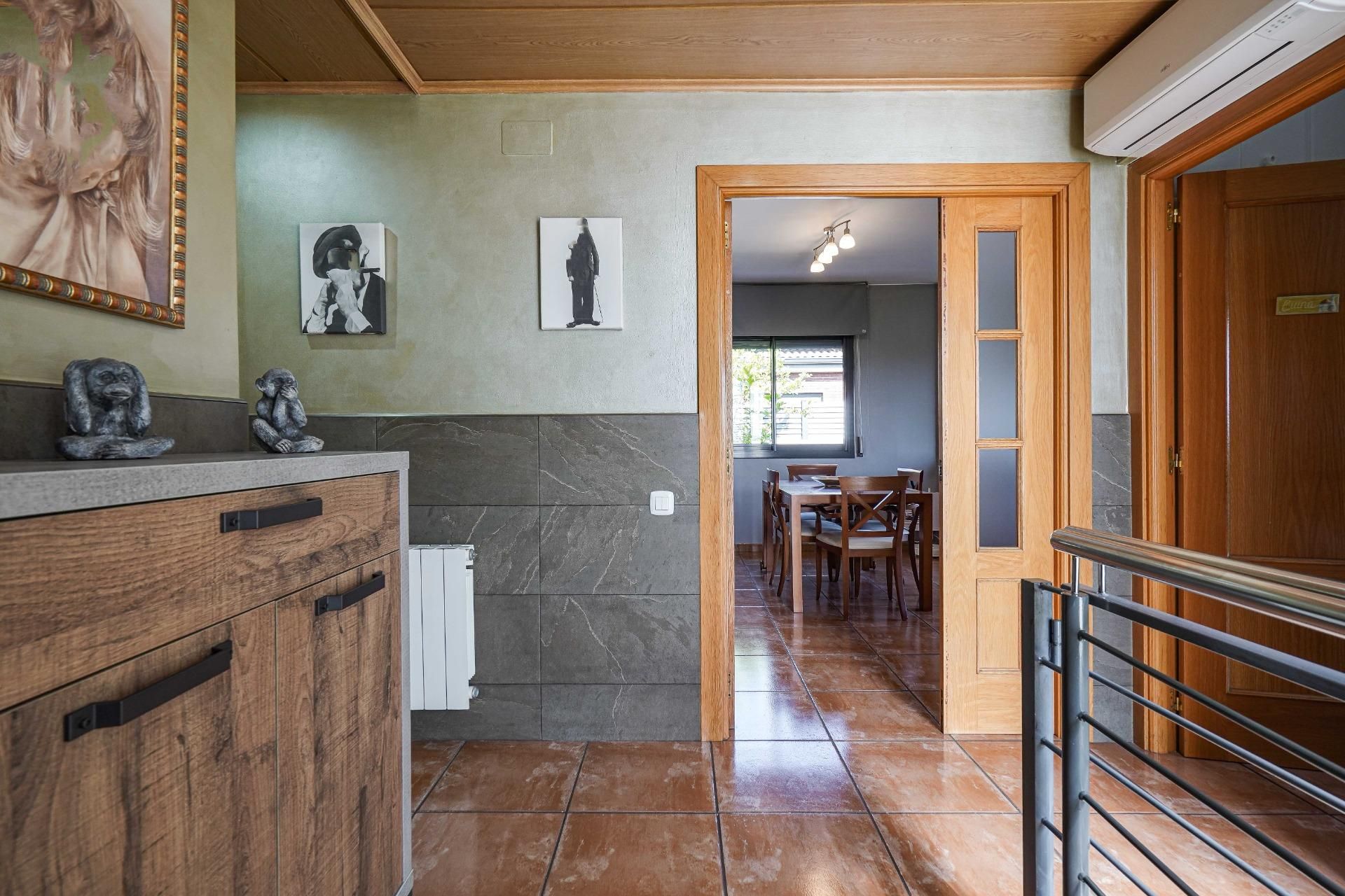 House or chalet for sale in Masquefa  with Air Conditioner, Heating and Private garden