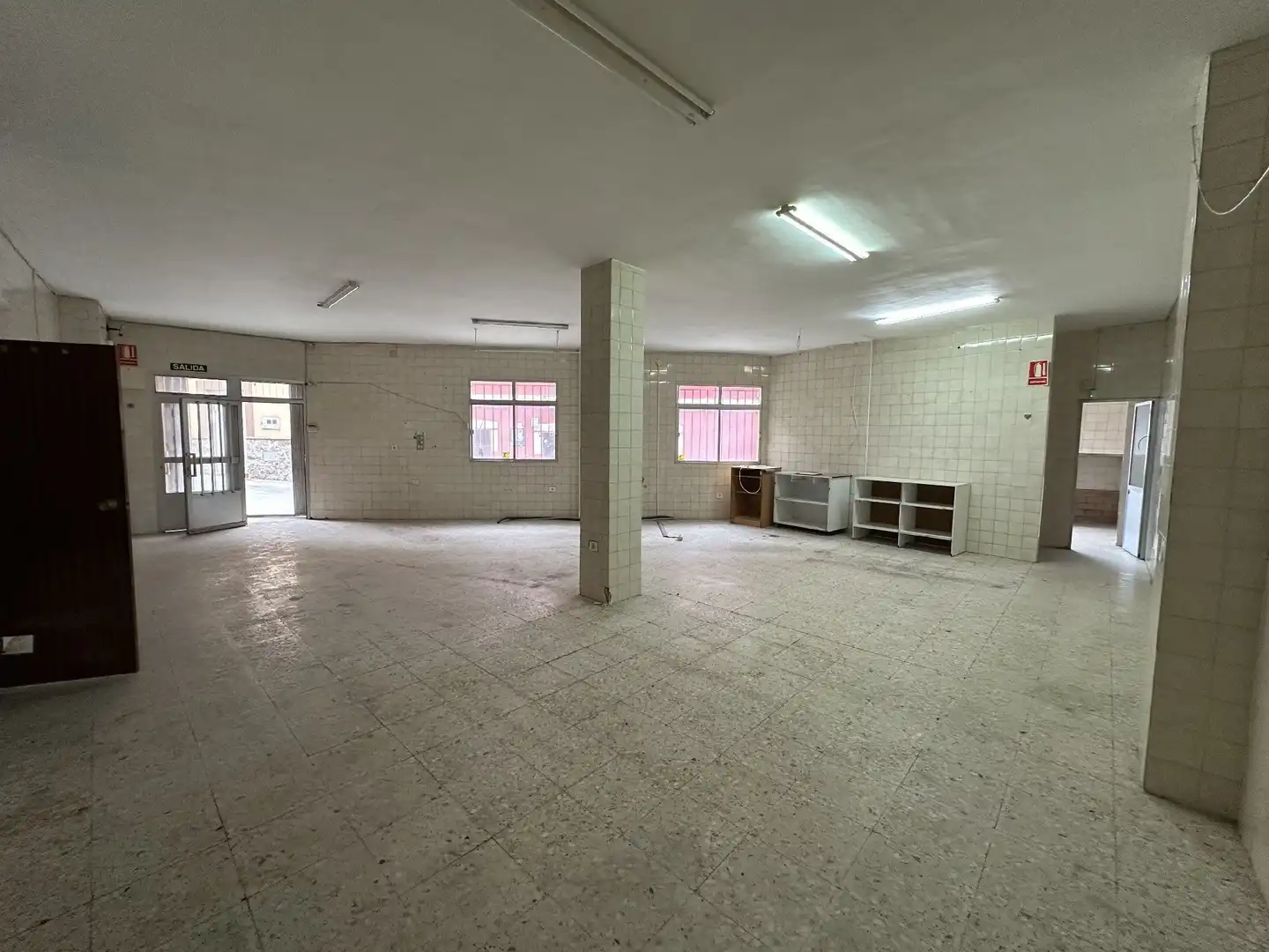 Local comercial en venda a Malpartida de Plasencia, imagen 2