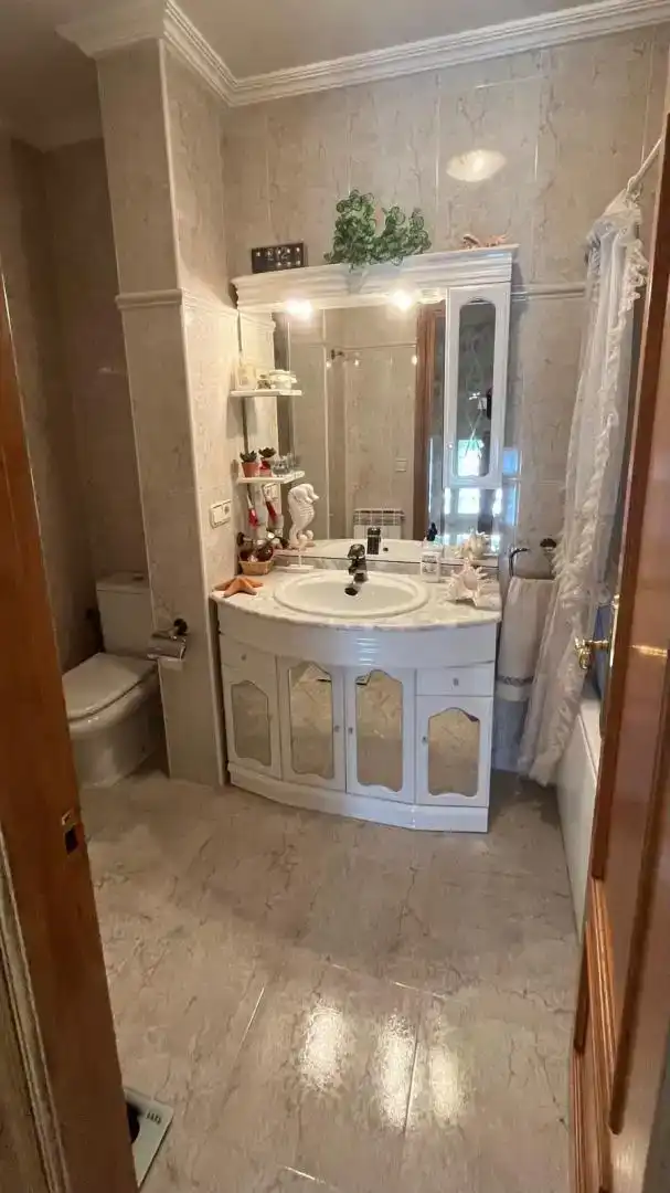 Baño de Casa o chalet en venta en La Alberca  con Jardín privado, Parquet y Amueblado