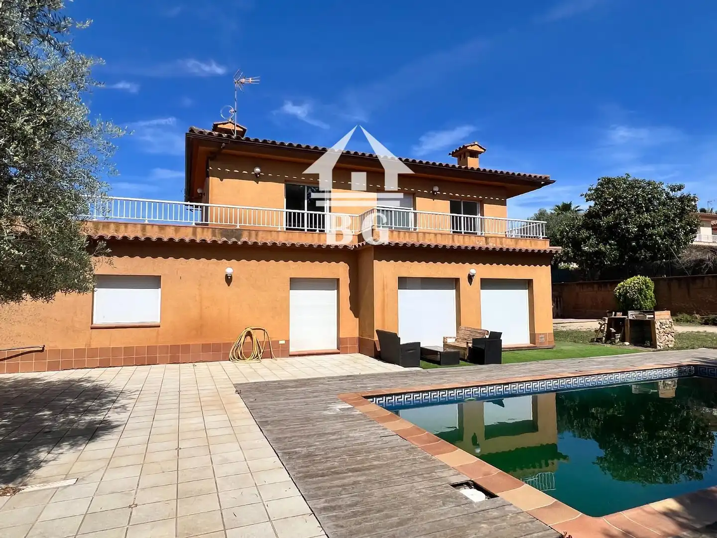 Vista exterior de Casa o xalet en venda en Lloret de Mar amb Calefacció, Jardí privat i Terrassa