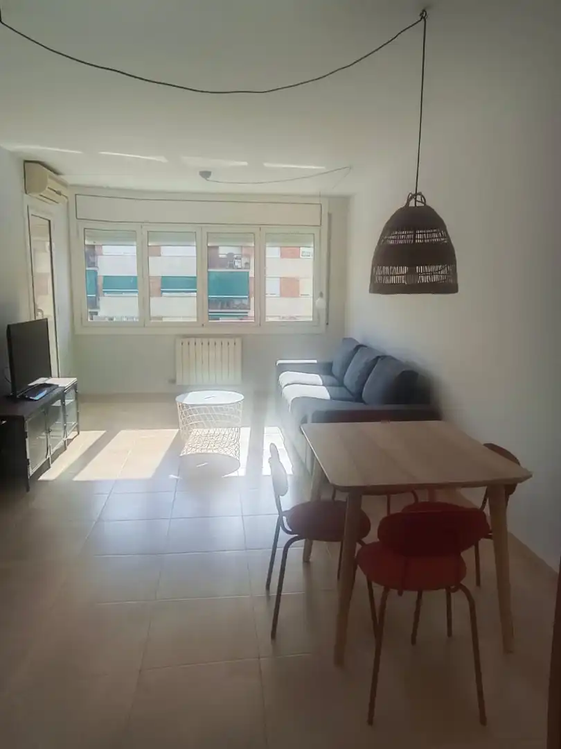 Wohnung zur Miete in Carrer de Salmerón, Vallparadís - Antic Poble de Sant Pere