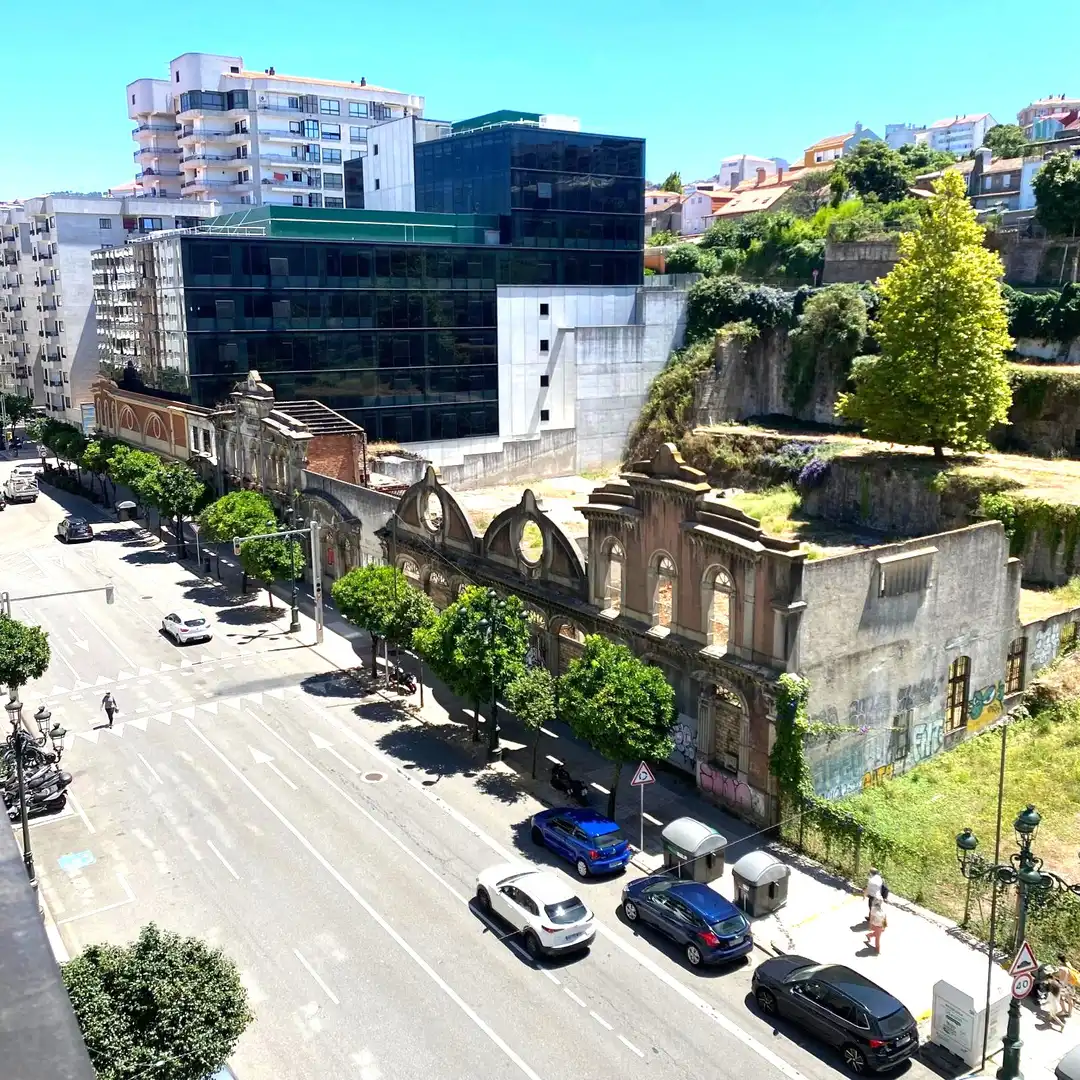 Vista exterior de Pis de lloguer en Vigo  amb Balcó i Domòtica