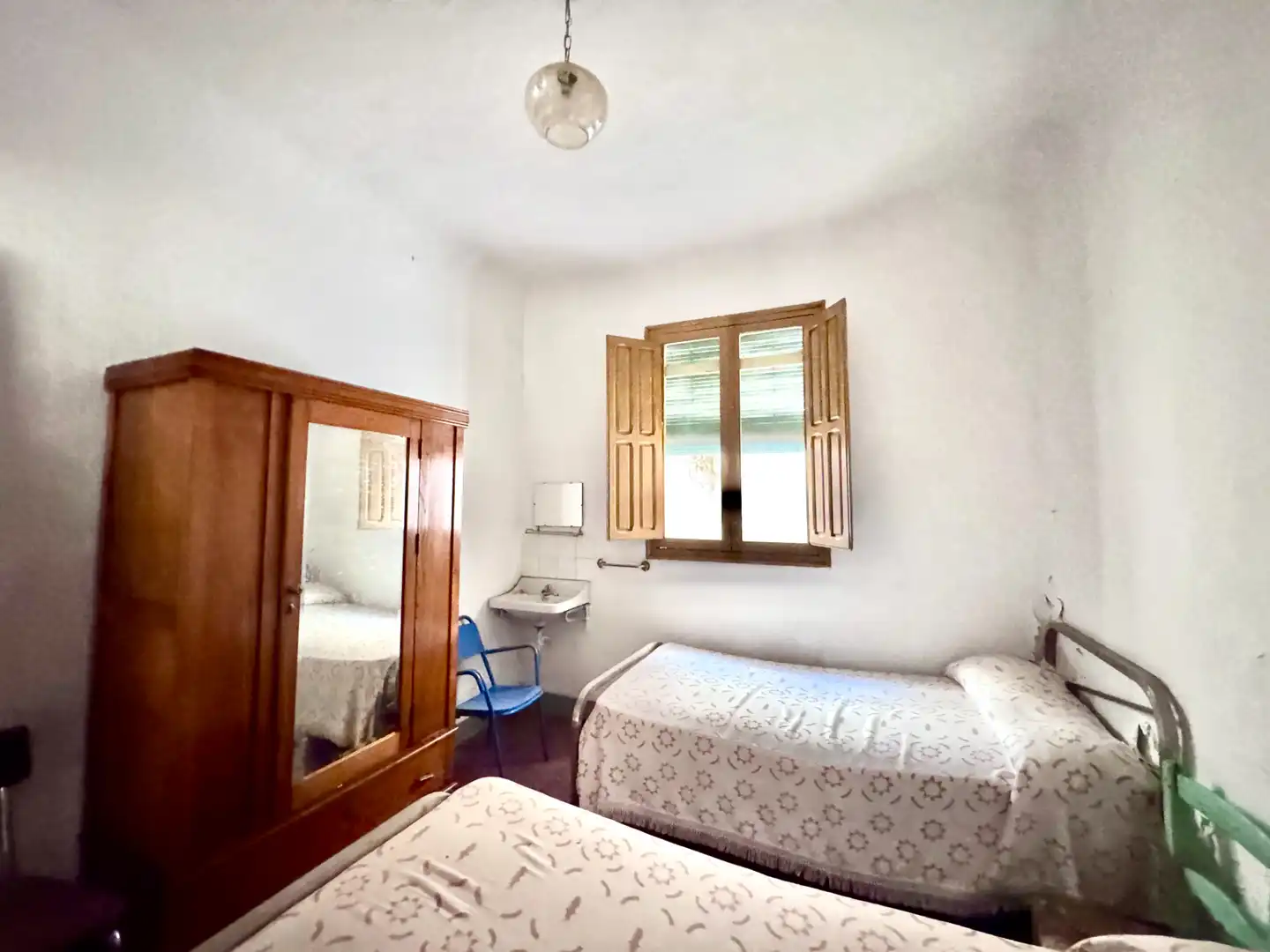 Habitación de Casa o chalet en venta en Lanjarón con Jardín privado y Amueblado