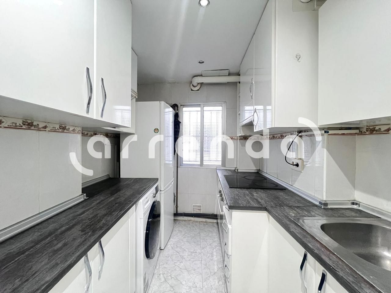 Cocina de Piso de alquiler en  Madrid Capital