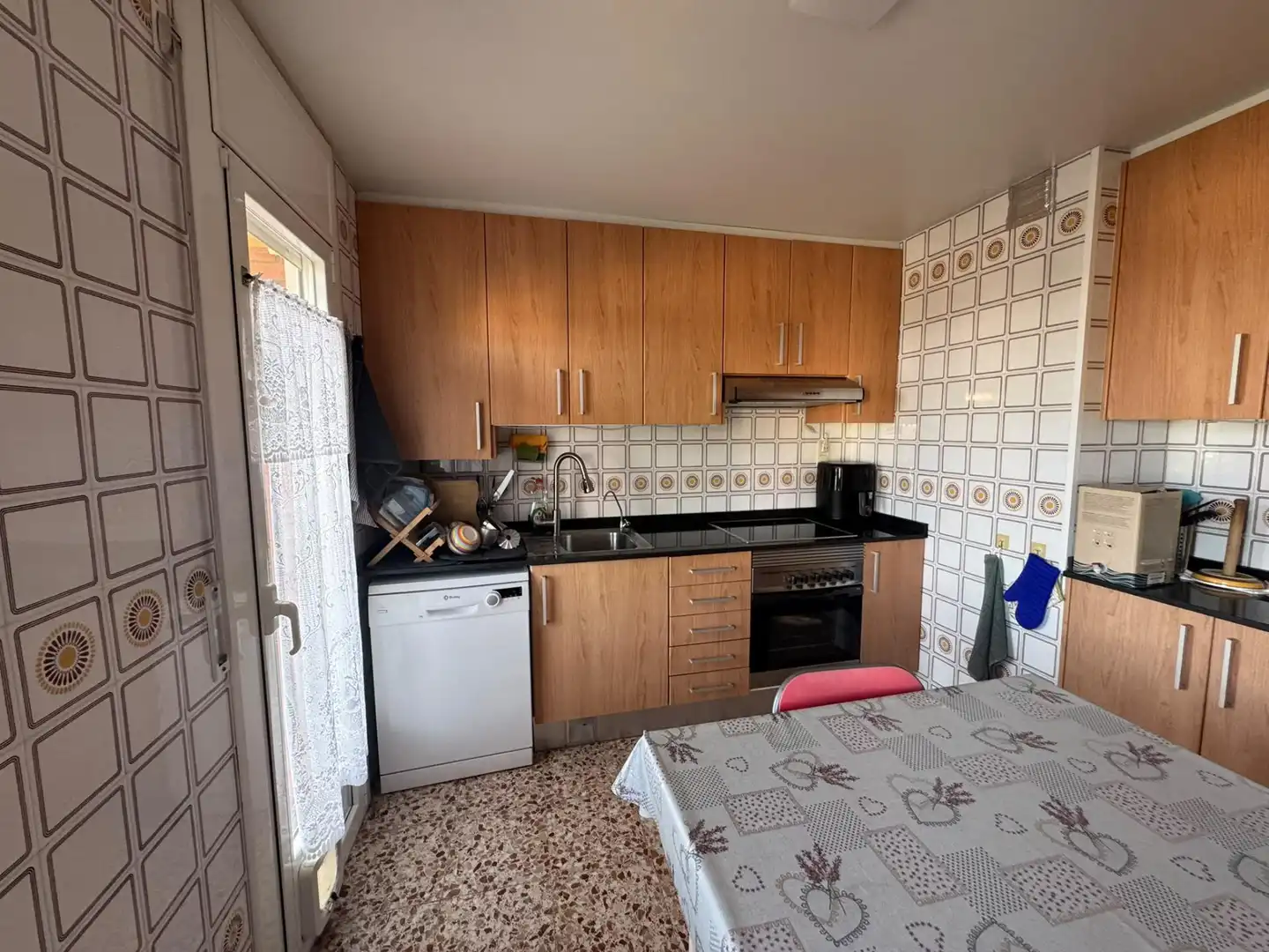 Cuina de Casa o xalet en venda en Tordera amb Calefacció, Jardí privat i Terrassa