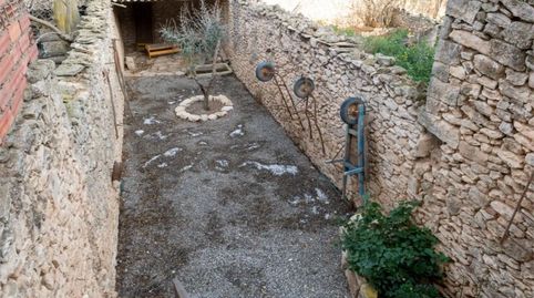 Foto 4 de Casa adosada en venda a Carrer de Sant Joan, 19, Almatret, Lleida
