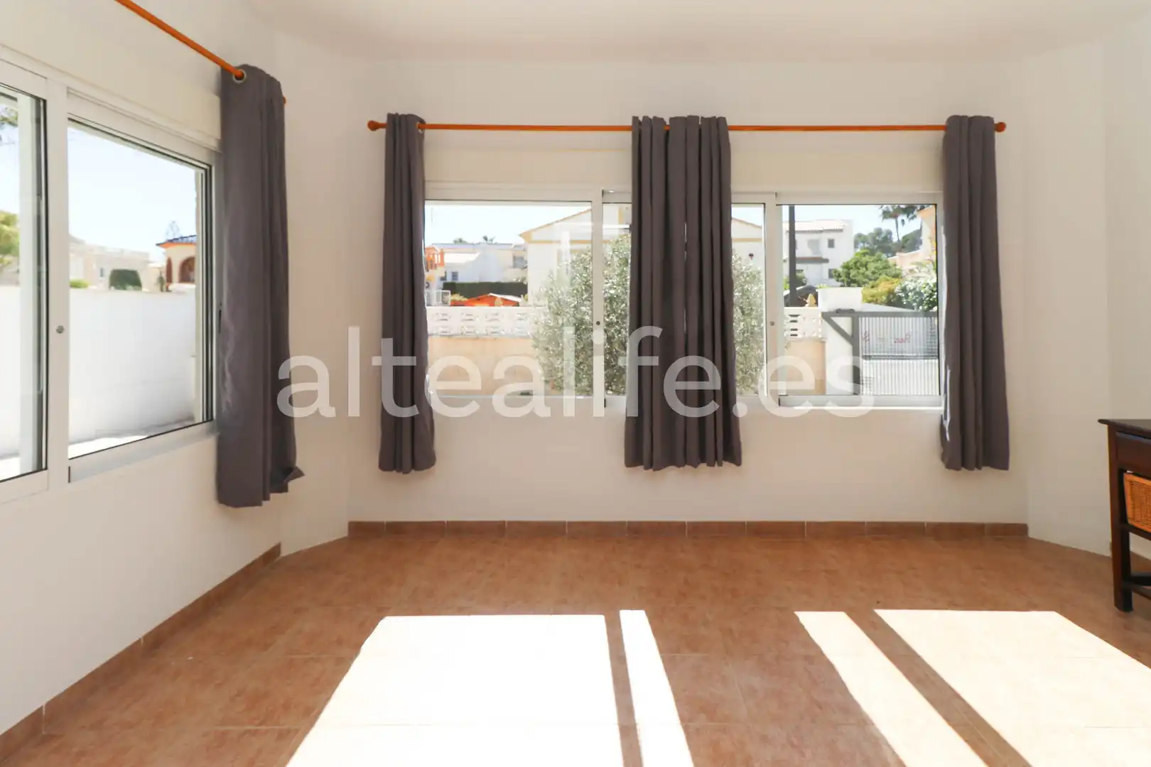 Casa o xalet de lloguer a Calle Londres, El Tossal - Bello Horizonte