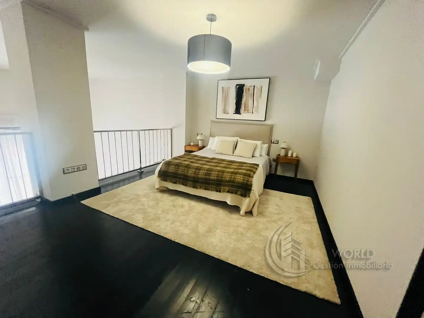 Habitación de Dúplex de alquiler en Madrid con Aire acondicionado, Calefacción y Amueblado