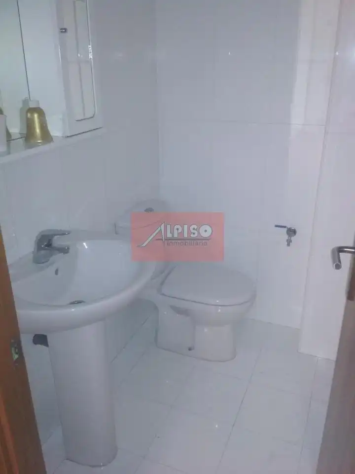 Bany de Oficina en venda en Ourense Capital  amb Calefacció