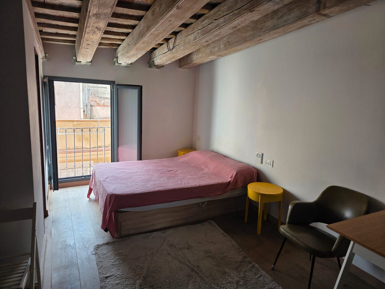 Bedroom of Study to rent in  Barcelona Capital  with Parquet flooring, Furnished and Balcony