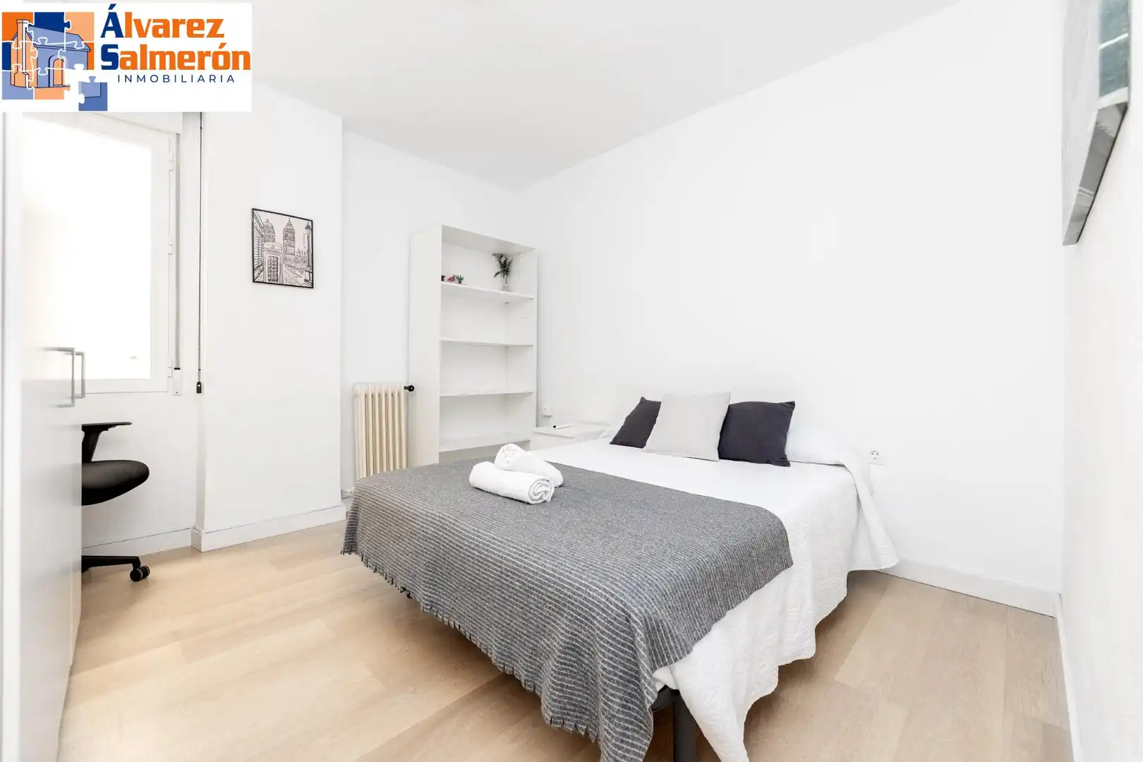 Bedroom of Flat for sale in Granada