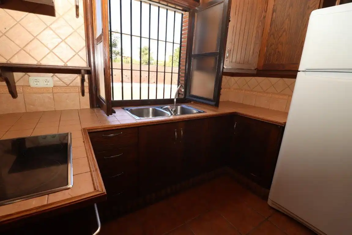 Cocina de Casa o chalet de alquiler en Alhaurín El Grande con Aire acondicionado, Jardín privado y Piscina