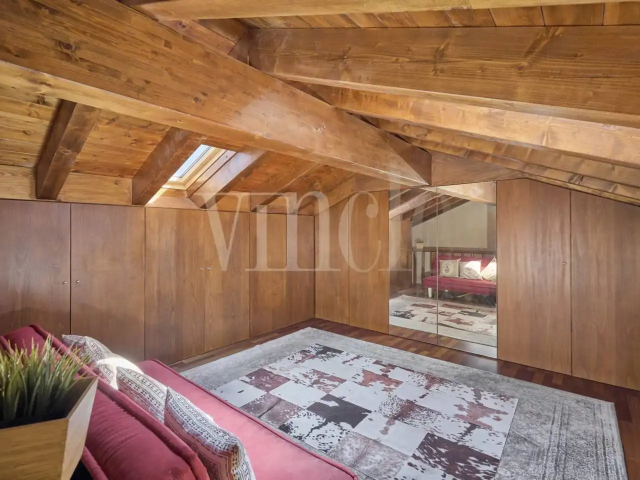 Dormitori de Casa adosada en venda en Isòvol amb Calefacció, Parquet i Terrassa