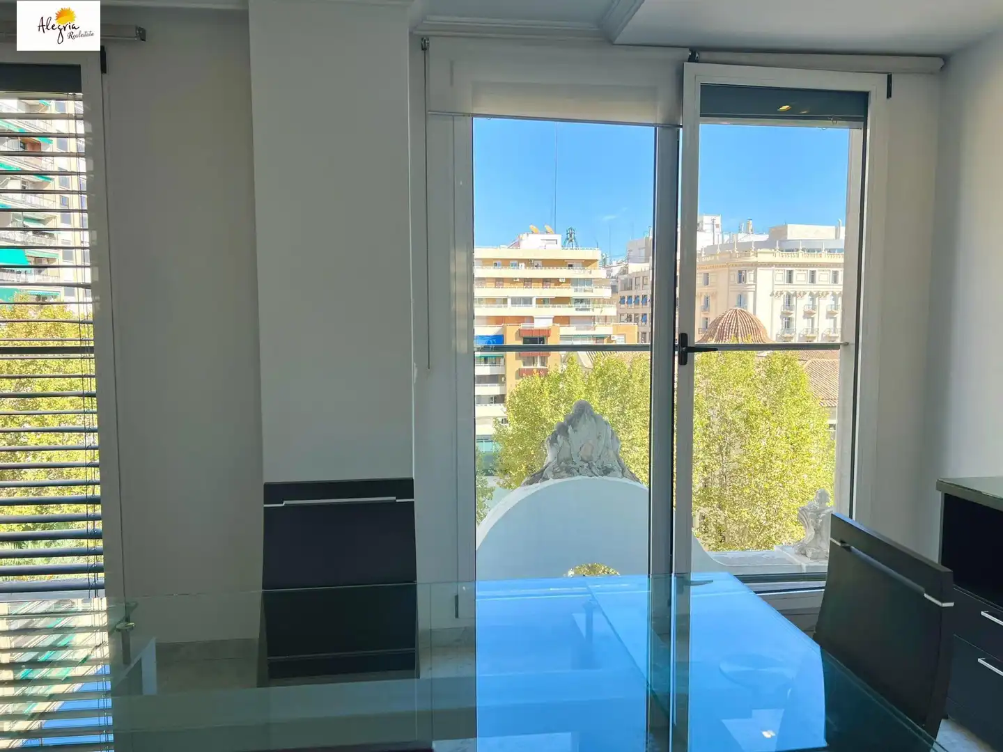 Außenansicht von Maisonette zum Verkauf in Valencia mit Klimaanlage, Heizung und Terrasse