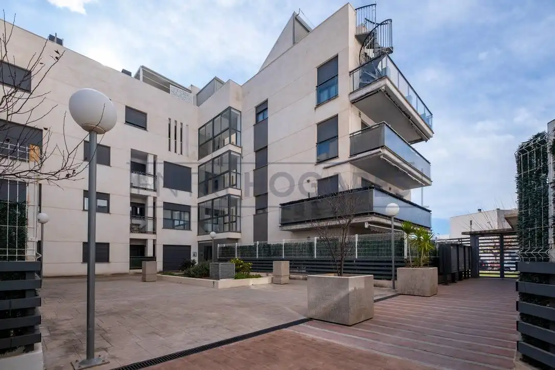 Exterior view of Apartments for rent in Alfara del Patriarca  with Air Conditioner, Heating and Private garden