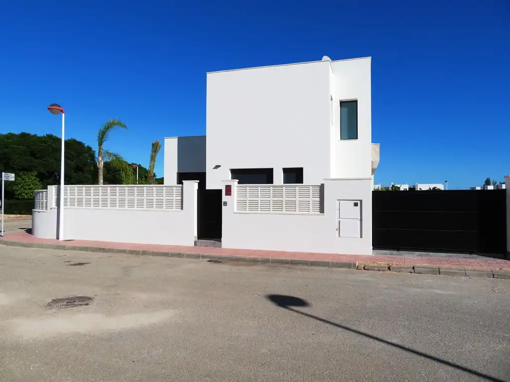 Vista exterior de Casa o chalet en venta en Els Poblets con Aire acondicionado, Calefacción y Jardín privado