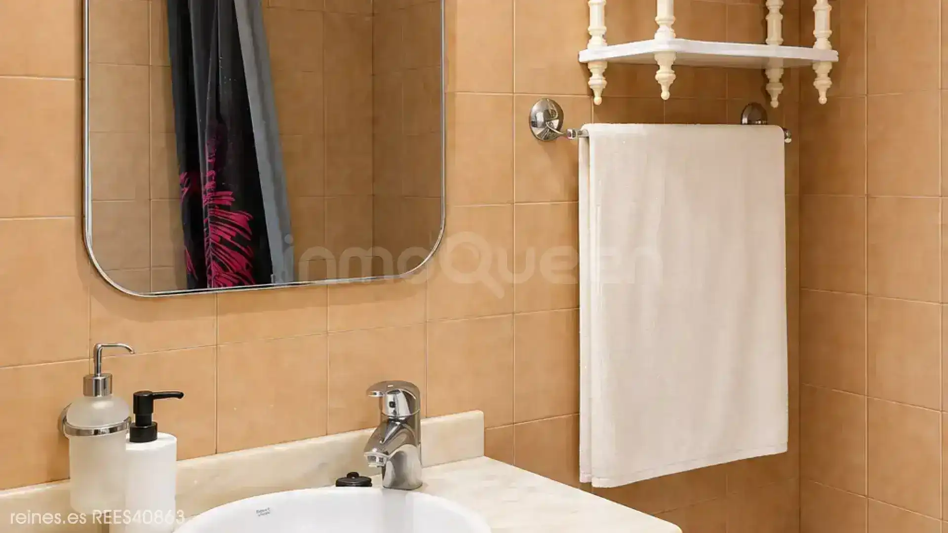 Bathroom of Houses for sale in Trabada  with Air Conditioner, Heating and Private garden