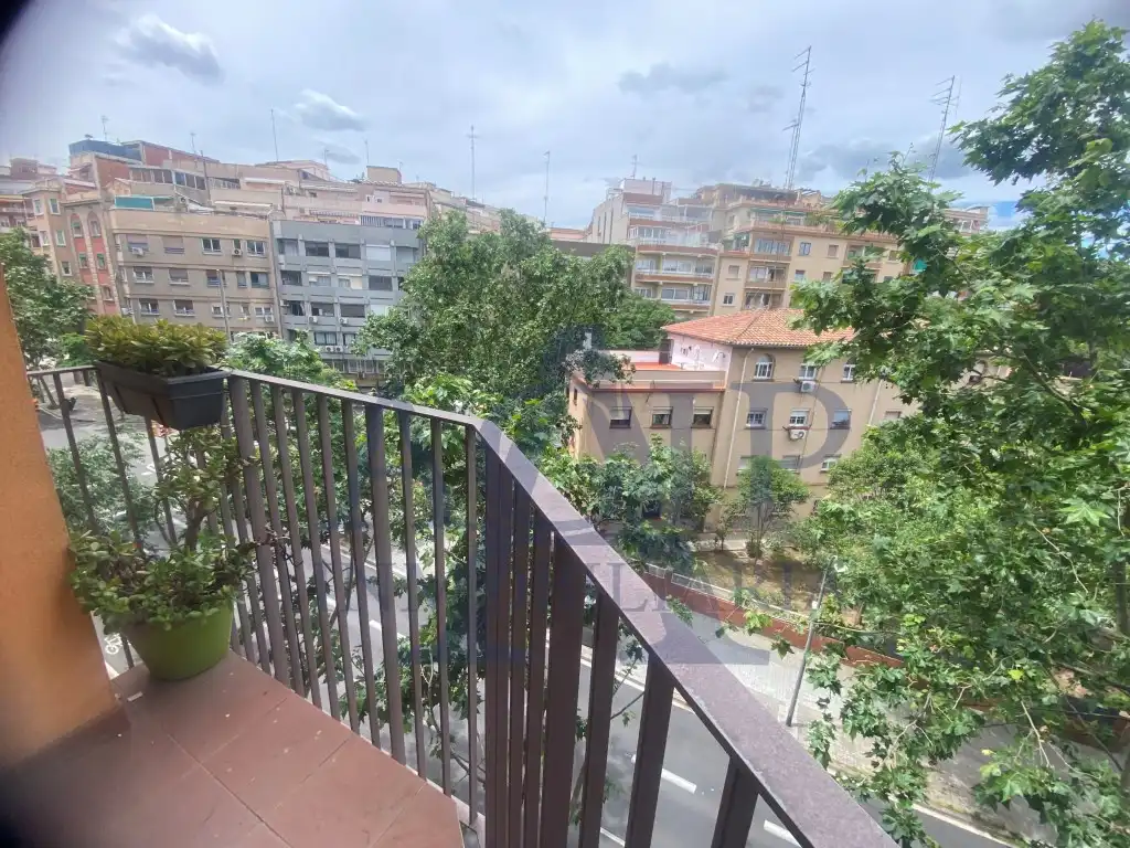 Balcony of Flat for sale in Barcelona